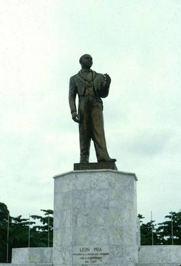 Memorial Leon Mba