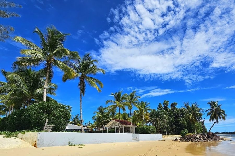 Pointe Denis Beach